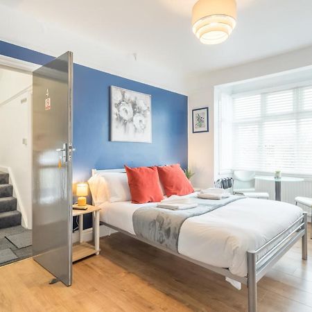 Private Room 4 With Kitchenette By Cb Stays No Minimum Stays CBG Exterior foto